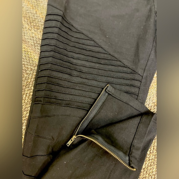 NWT Umgee Black Moto-Style Joggers with Ribbed Panels and Zip Pant Leg SZ XL - Picture 4 of 6